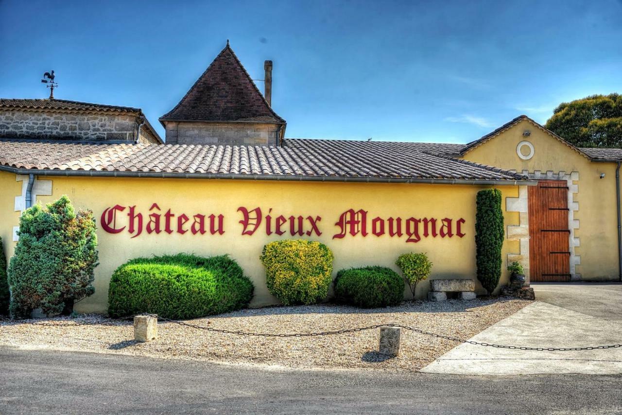 Chateau Vieux Mougnac Petit-Palais-et-Cornemps Екстериор снимка